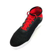 Load image into Gallery viewer, Men&#39;s Predator Tango 18.3 Trainers
