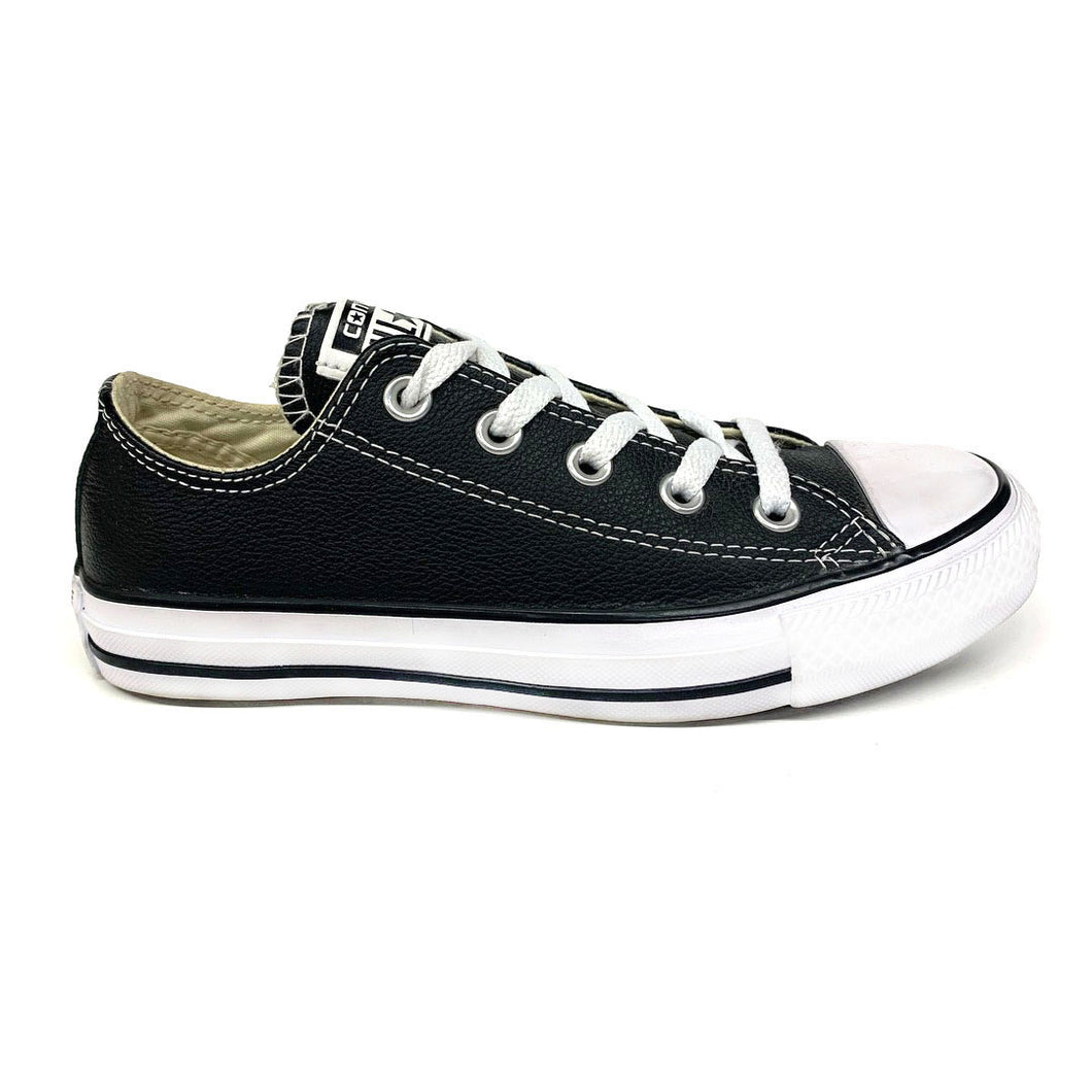 Chuck Taylor All Star Leather Low Top In Black
